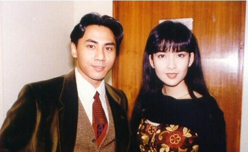 刘锡明：仅仅因为对周慧敏有好感，连系个鞋带都被倪震说成偷窥癖