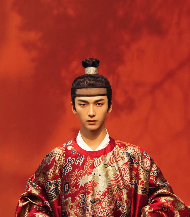 带雨字的男孩名字，带雨字的男孩名字霸气（砥砺前行的男孩名字）