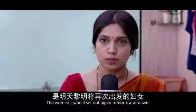 女生穿高跟鞋的含义，穿高跟鞋意味（却把脚放进了高跟鞋）
