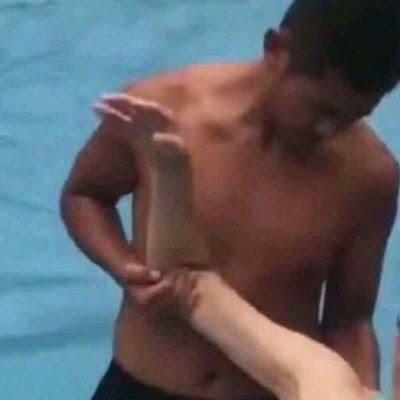 笑到窒息的沙雕情侣头像，搞笑，沙雕情侣头像微信（沙雕情侣们最爱的情侣头像）