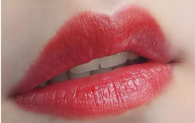 口红颜色怎么选，口红颜色怎么挑选（选到合适的口红没那么难）