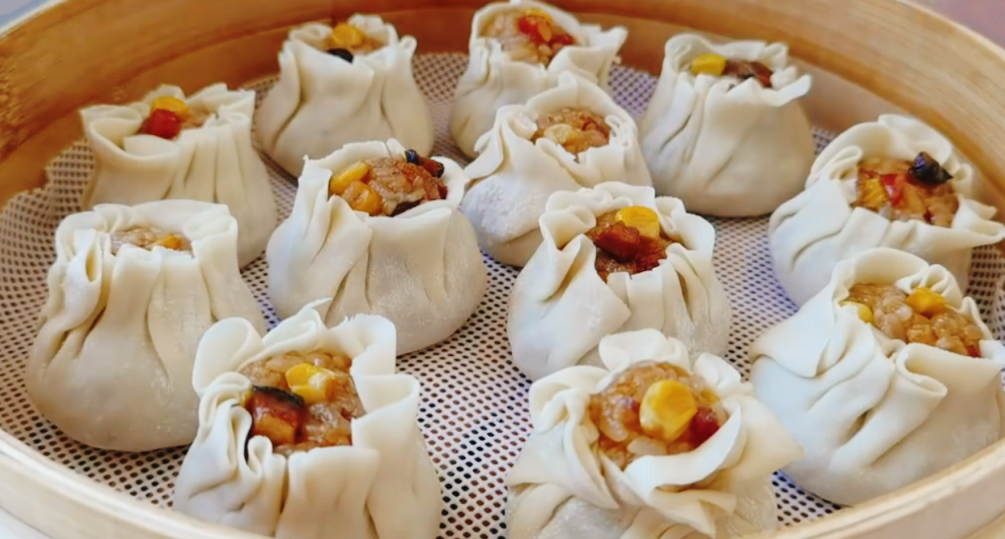 图片[6]-【香菇玉米烧麦】做法步骤图 加2元饺子皮 一口一个比肉还香-起舞食谱网