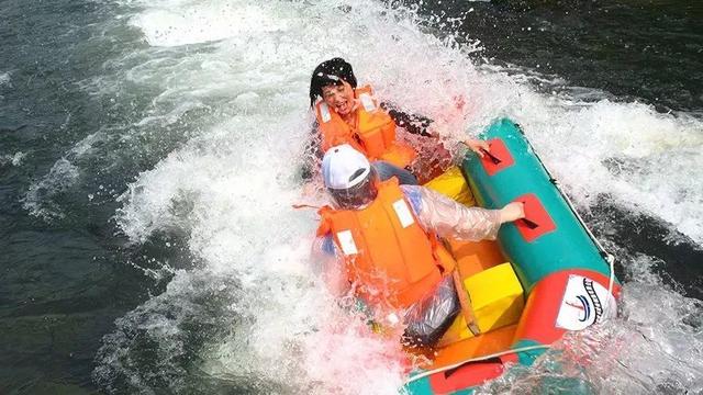 宏村在哪里，安徽宏村在哪里（宏村、西递等旅游景区恢复开放）