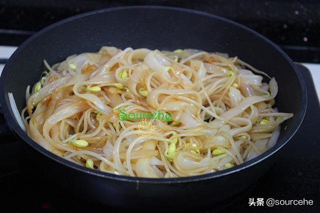 湿炒牛河怎么做，湿炒牛河的做法（正宗的广东干炒牛河）