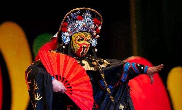 游记作文评语集锦大全四年级，小学生写游记的评语_游记作文评语大全小学通用（点评游记类作文<二>）