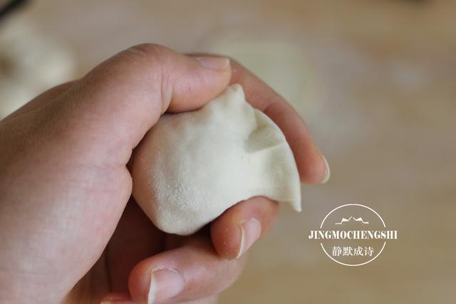 胡萝卜饺子馅怎么做好吃，胡萝卜馅饺子怎么做（胡萝卜没有生味儿）