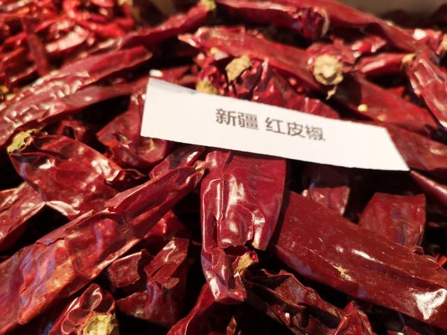 又细又长的干辣椒有哪些，品种繁多适用性广。今天给大家一起分享干辣椒品种