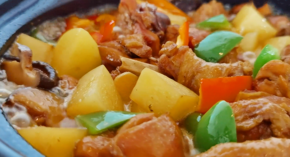 圖片[1]-【黃燜雞】做法步驟圖 鮮香下飯 做法一看就會(huì)了-起舞食譜網(wǎng)