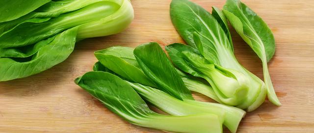 油菜苔怎么炒好吃，油菜苔如何炒好吃（快来尝下这个绿色蔬菜吧）