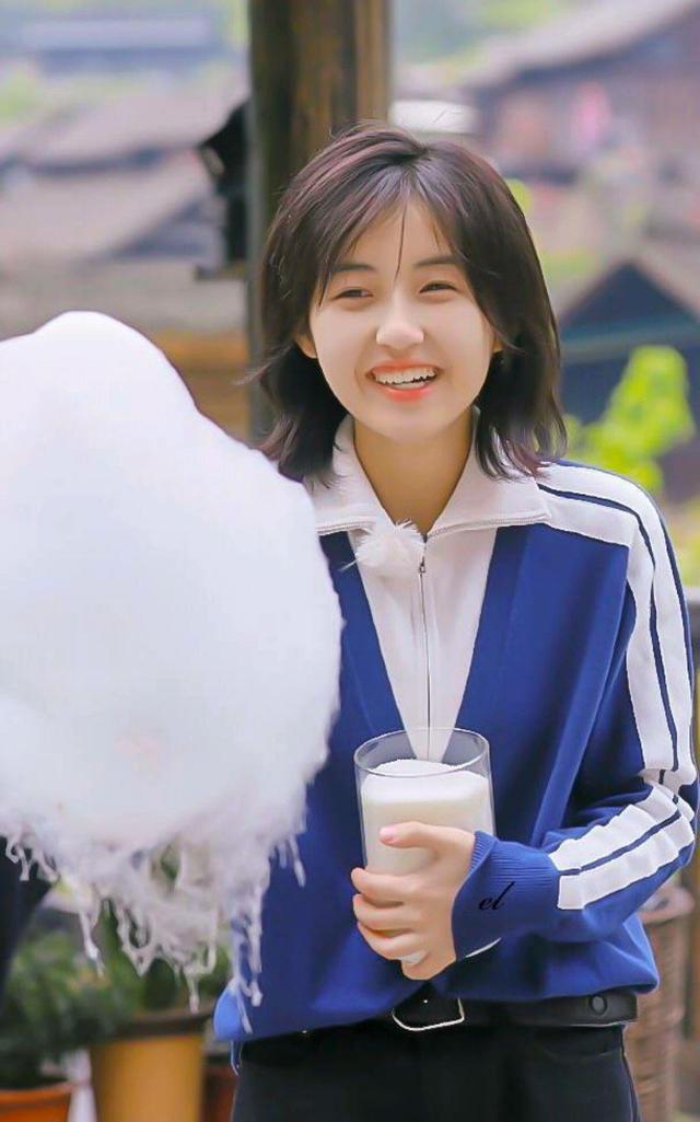 女生又傻可爱的外号，可爱女生绰号大全（粉丝都给女明星们起了哪些可爱的外号别称）