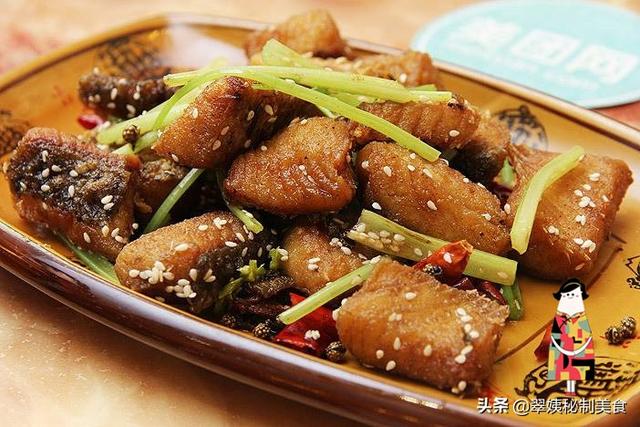 糍粑鱼怎样做才好吃，口味咸辣、香气扑鼻的湖北名吃糍粑鱼你会做吗
