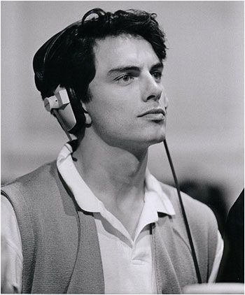 火炬木小组下载，英国最甜情侣是他俩（火炬木小组第一季在线下载）