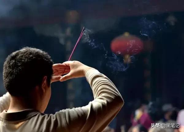 文殊菩萨最忌讳什么,属兔人最忌讳什么颜色(生理期不能进寺院) 文殊菩萨最忌讳什么,属兔人最忌讳什么颜色(生理期不能进寺院)