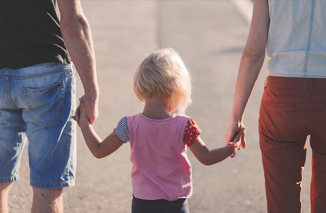 土电话的科学原理，土电话（揭示孩子现代童年和过去童年区别）