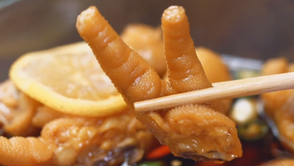 【檸檬泡椒鳳爪】做法步驟圖 酸辣爽口 一口一個停不了-起舞食譜網