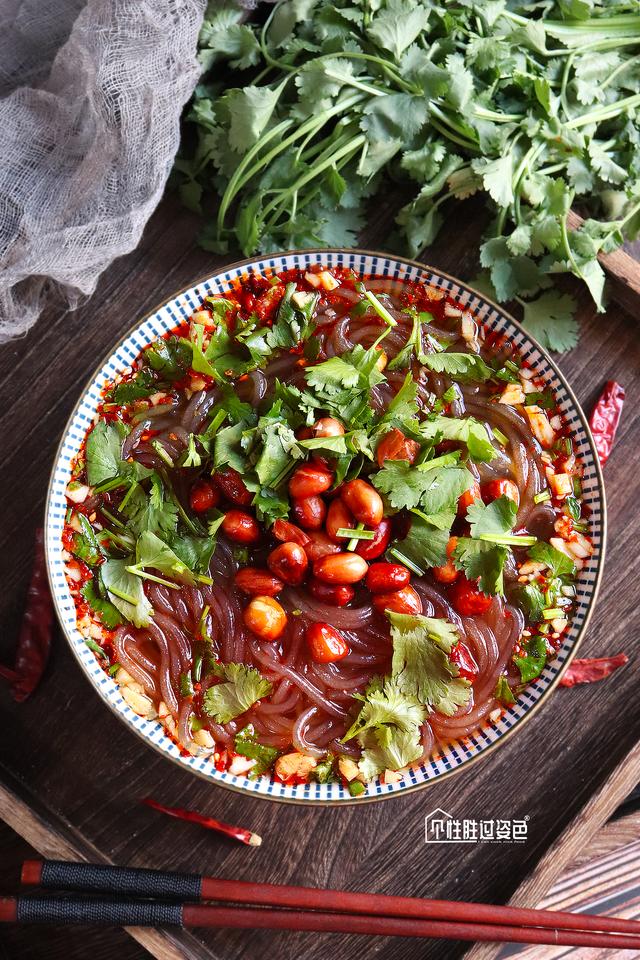 四川正宗酸辣粉，最好吃的酸辣粉牌子排行榜（开店20年的老师傅教您正宗酸辣粉做法）