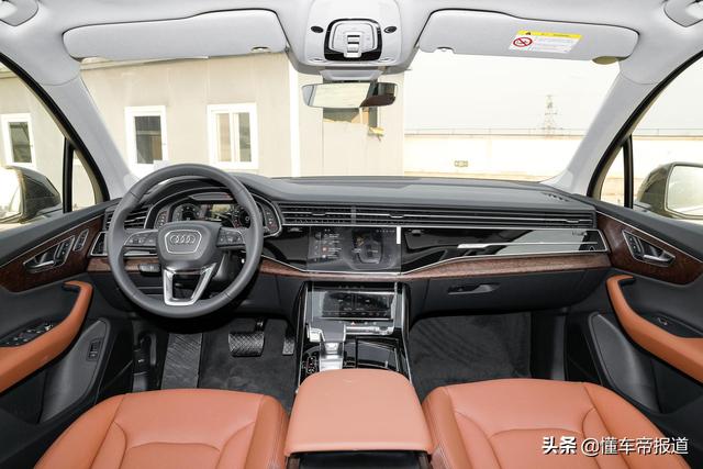奥迪派克峰多少钱,奥迪派克峰多少钱售价(2022款奥迪q7售价下调上市)