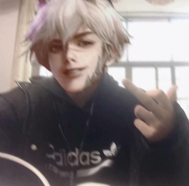 超丧男生头像微信，超丧男生头像（每日一更之臭弟弟头像日系韩系男头像丧）