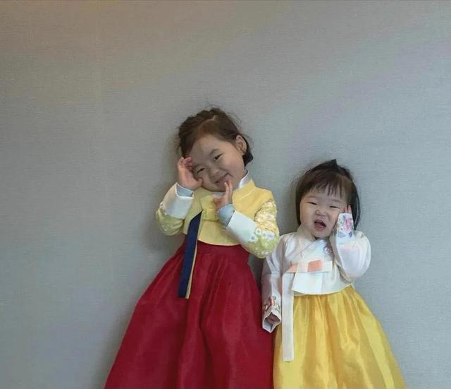 黄夏温哪里人，黄夏温个人介绍（圈粉100万人）