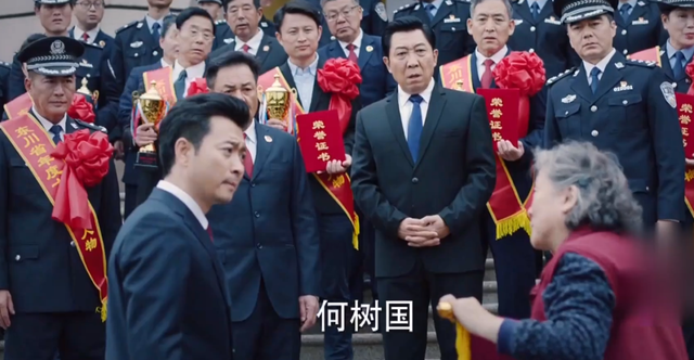 韩雪演的电视剧，韩雪在哪部电视剧中扮演的角色叫石秋果（演员熟脸太多韩雪妆浓）