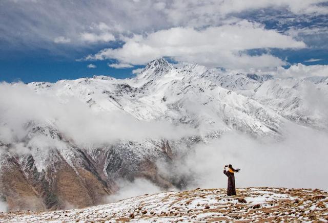 中国最美景观大道是从哪儿到哪儿，中国最美景观大道318国道从哪儿到哪儿（带你走进“中国人的景观大道”）