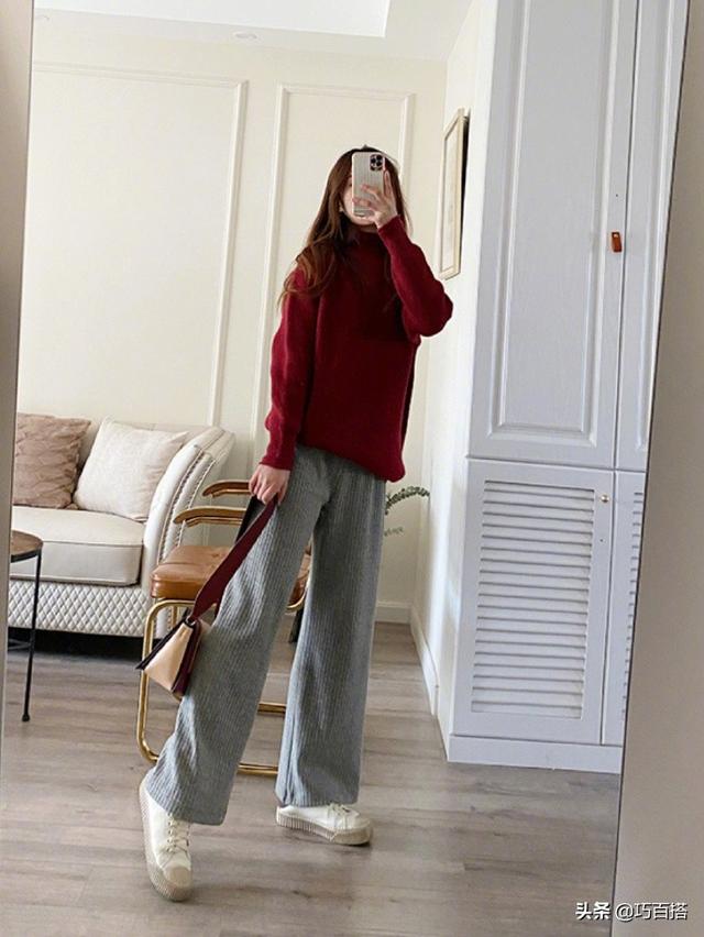 灰色裤子配什么上衣，灰色直筒裤搭配什么上衣（灰色阔腿裤才是真时髦）