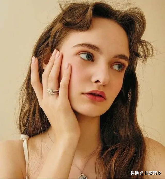 假滑是什么意思，假滑是啥意思（怎么判断护肤品假滑）