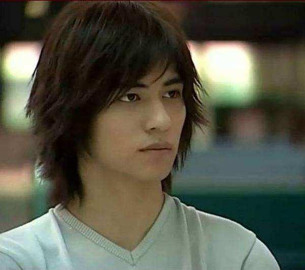 月半小夜曲原唱，月半小夜曲日本原唱（失恋后允许你悲伤33天）