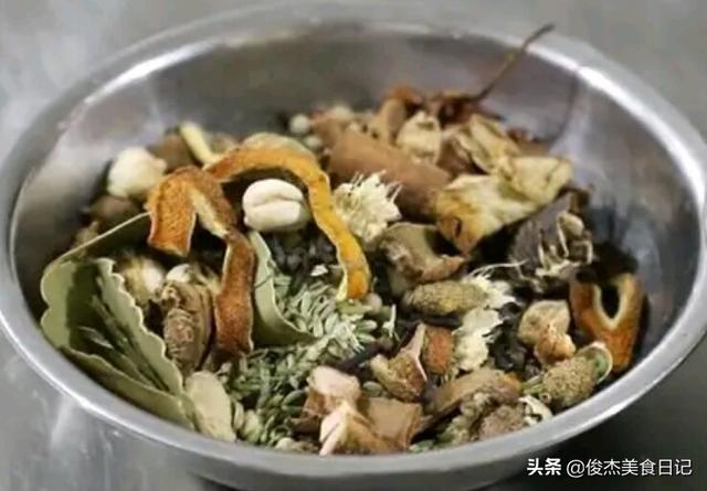 河南胡辣汤的做法，河南重口味胡辣汤的做法（总结价值万元河南正宗胡辣汤配方和操作步骤）