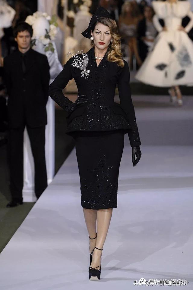 迪奥经典之作服装图，<迪奥>2007秋冬高定系列