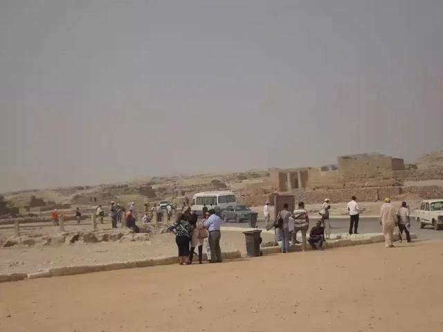 埃及金字塔简介，埃及金字塔简介用英语（埃及金字塔）