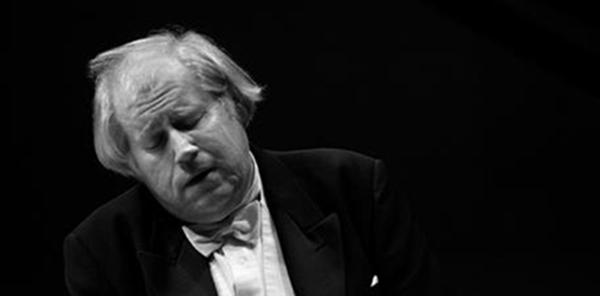 钢琴家排名前十位，世界十大钢琴家排名（全球10大最顶尖的钢琴大师）