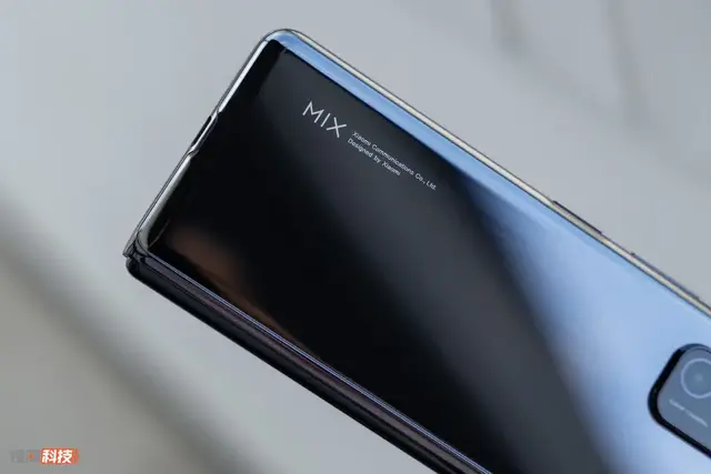 kimoji，极具个人风格：美国影星（kimoji怎么读）