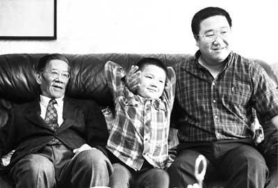 与宋丹丹离婚后，英达14年来对巴图不闻不问，是“渣”还是通透？