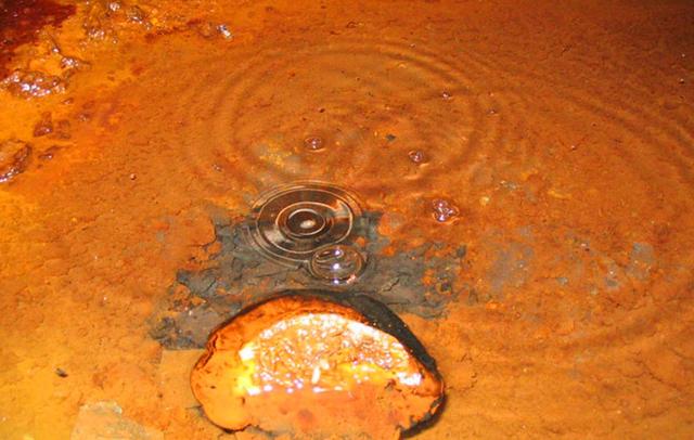 矿泉水的保质期一般是多久（为什么地球上的水几亿年都不会过期）