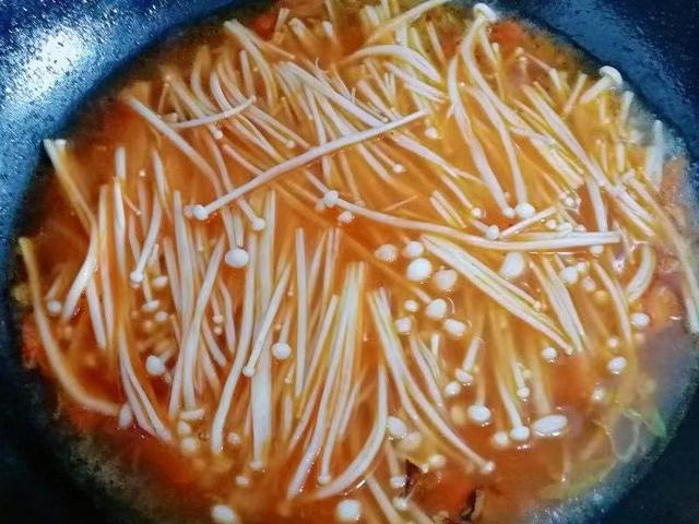 番茄肥牛汤的做法，肥牛番茄汤怎么做简单（上海妈妈教你“番茄肥牛汤”家常做法）