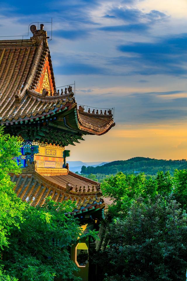 六鼎山大佛是亚洲第一大佛吗，金鼎大佛是亚洲第一大佛吗（长白山下藏有世界最高坐佛）