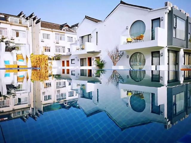 乌镇酒店前十排名，乌镇景区里面最好的酒店（乌镇首家微智能酒店）