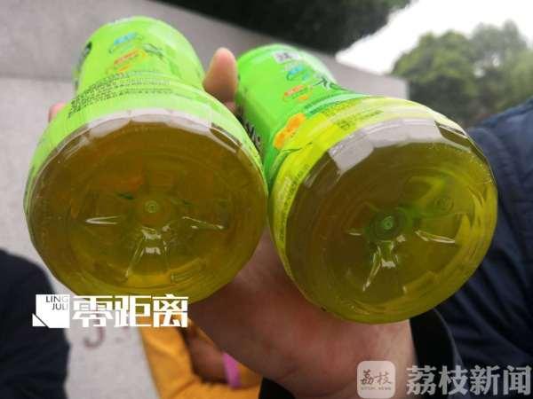 康师傅绿茶是什么梗，康师傅绿茶是什么梗图片（为啥喝吐一对母女）