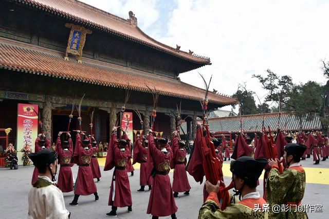 祭孔礼乐祭孔仪程解读，祭孔礼仪（祭孔礼乐演变特征）