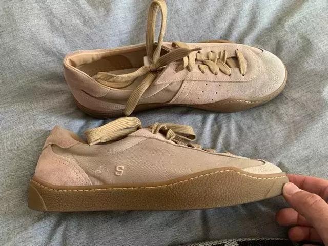 什么叫生胶鞋底，什么叫生胶鞋底胶（只要是钟情复古的）