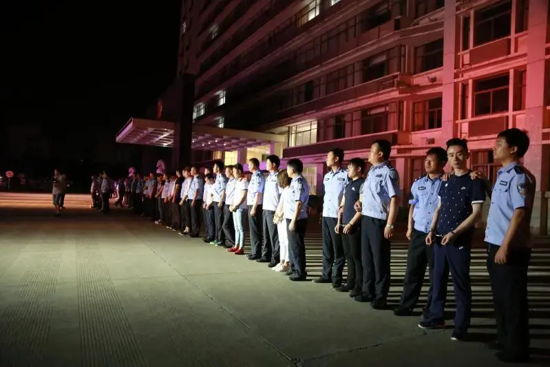 个人案例（2019年以来公安机关打击网络侵犯公民个人信息违法犯罪十大典型案例）