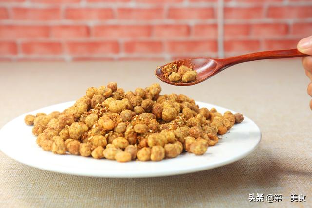 麻辣花生做法大全，拌面炸好裹上料粉