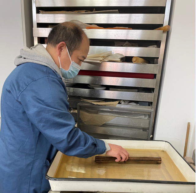 珍贵古籍修复，一本残破古籍如何起死回生