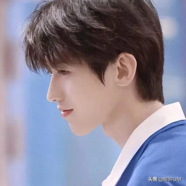 蔡徐坤生日头像～2微信，蔡徐坤生日头像～2（蔡徐坤头像+背景图搭配）