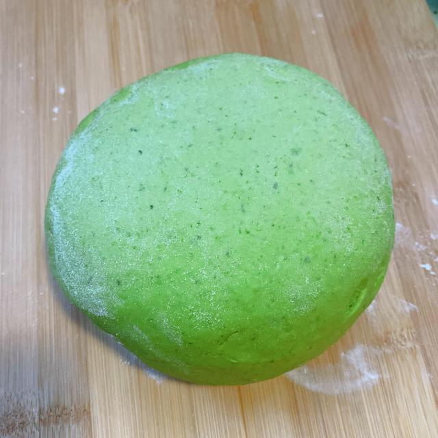 菠菜汁面家常做法，菠菜汁和面怎样做（做法简单易上手）