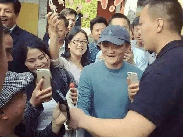 张彤演员个人资料，他妻子是演员张彤