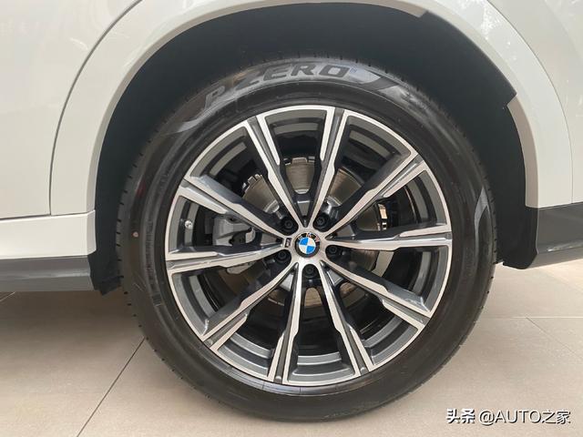 宝马x6价格多少钱一辆，宝马X62021款最低价格是多少钱（4.4T+8AT）