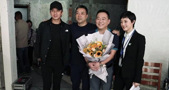 陈赫张子萱结婚照，陈赫和张子萱结婚照（邓超与孙俪珍贵结婚照曝光）