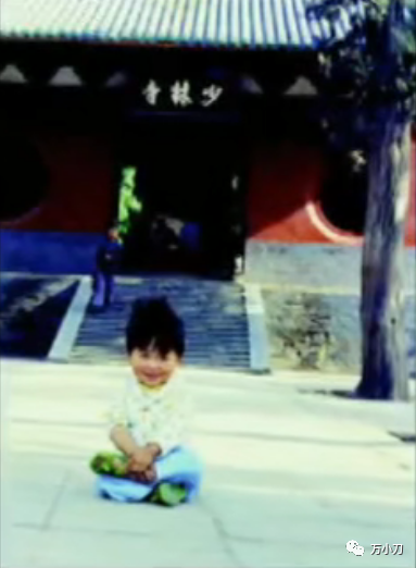 释小龙和何洁结婚照(释小龙是何洁第几任老公)